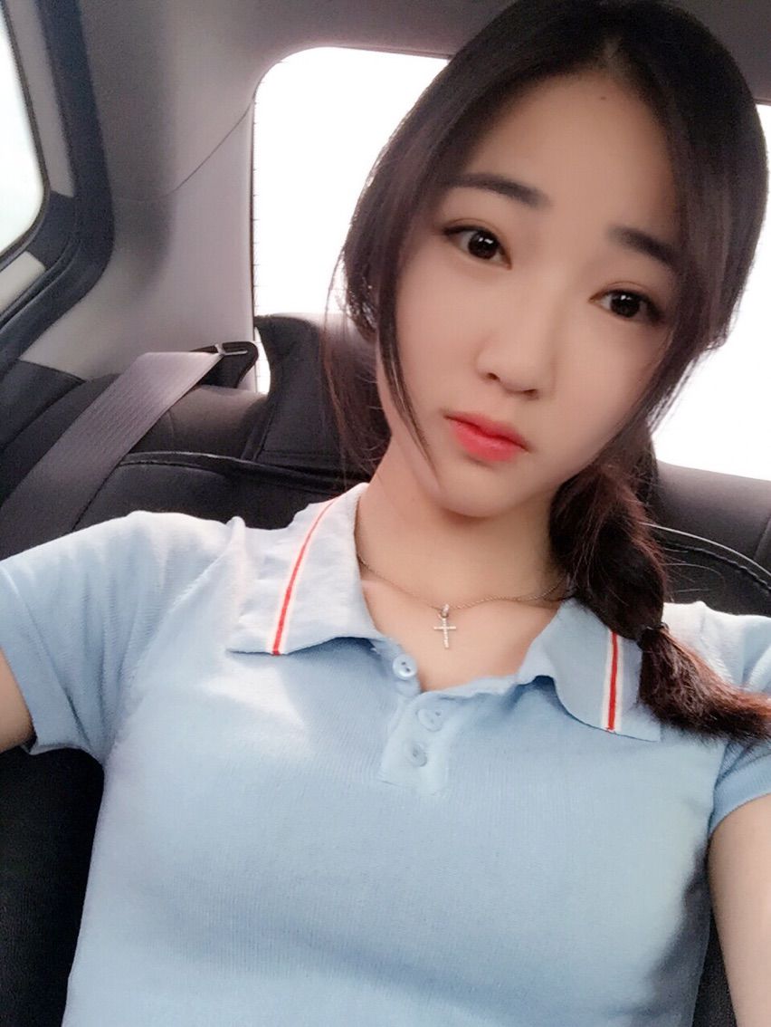 爆乳太妹的荷尔蒙，太销魂了！小脸清纯可人