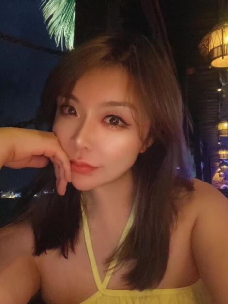 性感多水的导游佩珊